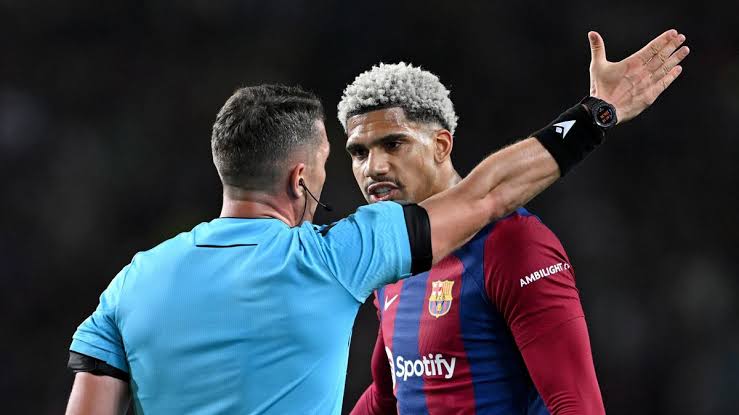 Thierry Henry criticizes Ronald Araujo and Joao Cancelo after Barcelona’s UEFA Champions League quarter-final defeat against PSG