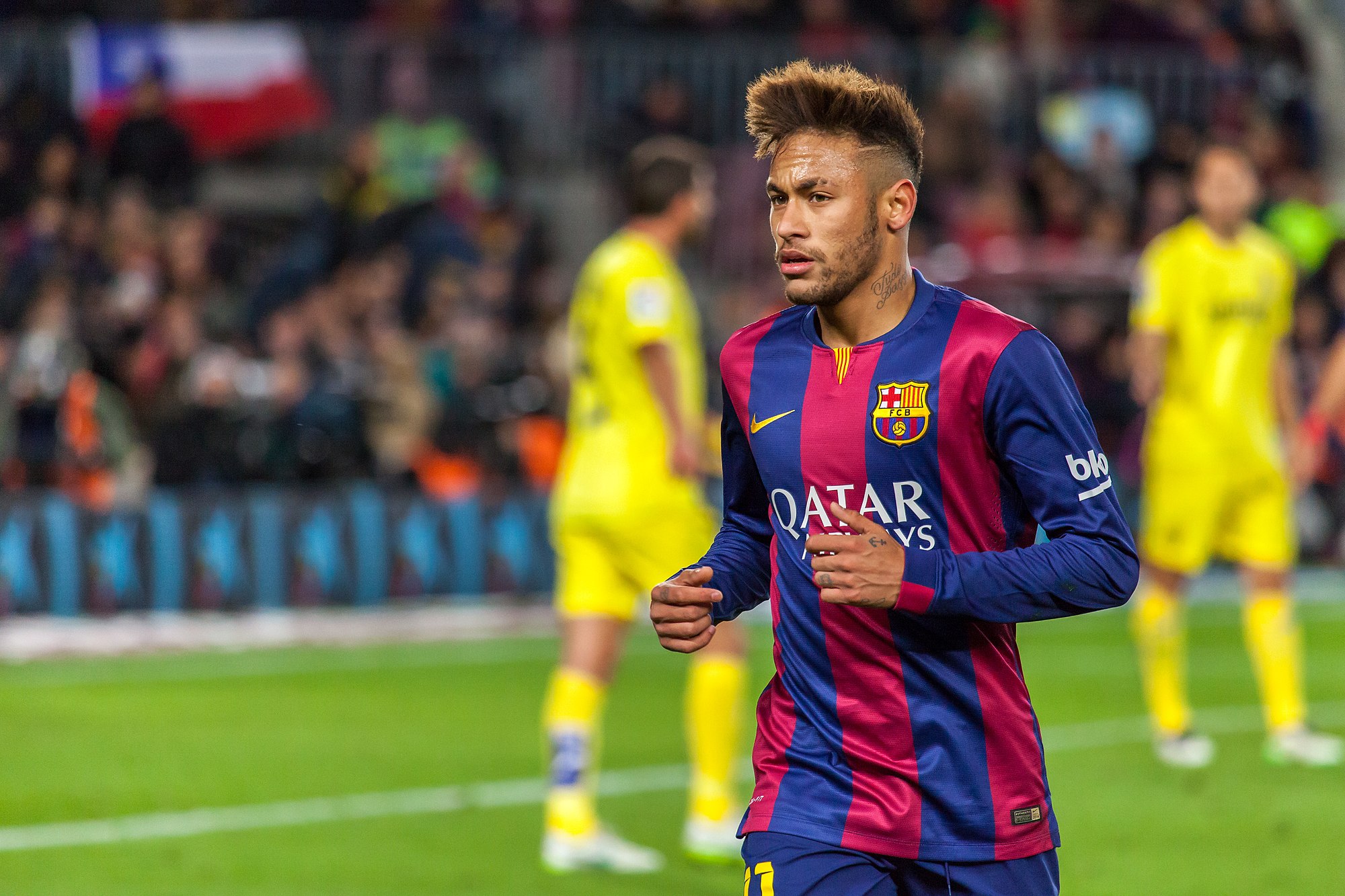 I Was Crying Alone Until Messi Knocked — Neymar’s Painful Start at Barcelona