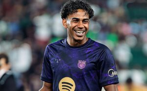 Lamine Yamal playing for FC Barcelona